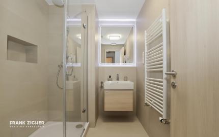 Predávame dizajnový 2i byt s výhľadom na hrad a panoramu Starého mesta, VEŽA 1 SKY PARK