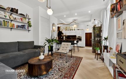 Predávame 2,5-izbový byt po kompletnej rekonštrukcii v Starom meste orientovaný do vnútrobloku s možnosťou parkovania