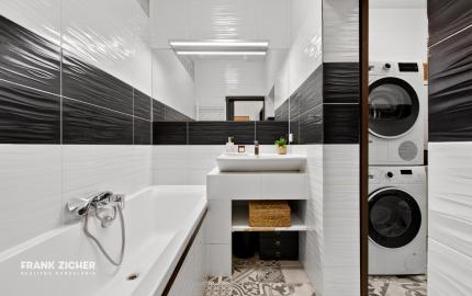 Predávame 2,5-izbový byt po kompletnej rekonštrukcii v Starom meste orientovaný do vnútrobloku s možnosťou parkovania