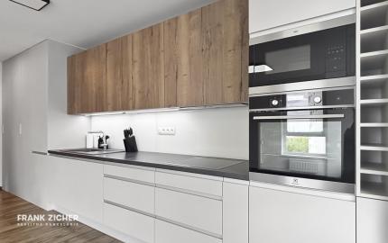 Prenajímame 3-izbový byt na ulici Pri Hrubej lúke s parkovacím miestom v garáži, domáci miláčikovia sú vítaní