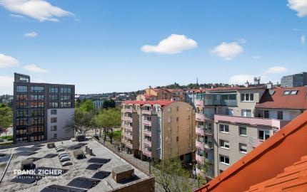 Predávame jedinečný 2-izbový mezonet na Žilinskej ulici pri Slovenskom rozhlase