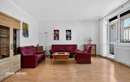 Prenajímame 3-izbový byt v srdci Starého Mesta - Dunajská ulica