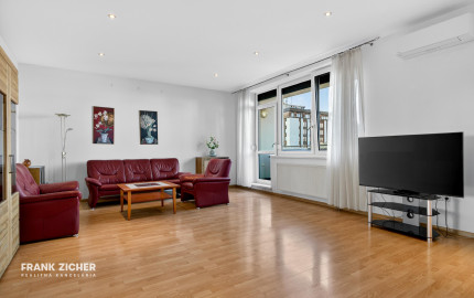 Prenajímame 3-izbový byt v srdci Starého Mesta - Dunajská ulica