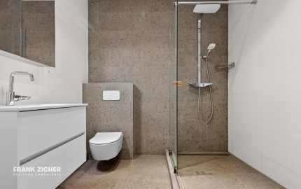 Prenajímame 3-izbový byt v srdci Starého Mesta - Dunajská ulica