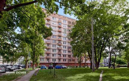 Predávame 1,5 izbový byt pri Račianskom mýte