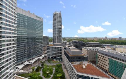 Prenajímame 3-izbový byt s loggiou a parkovaním v Panorama City