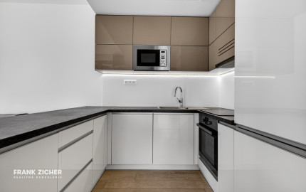 Prenajímame dizajnový a priestranný 3i byt v obľúbenom projekte SKY PARK