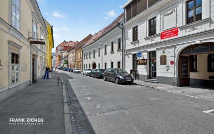 Predávame priestranný 4-izbový byt (100 m²) na Panenskej ulici v Starom Meste
