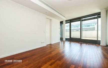 Prenajímame exkluzívny 4-izbový penthouse s panoramatickou terasou v Eurovea I