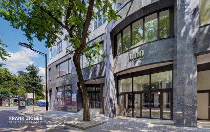 Predávame štýlový 2-izbový apartmán v projekte UNO na Poštovej ulici v centre Bratislavy