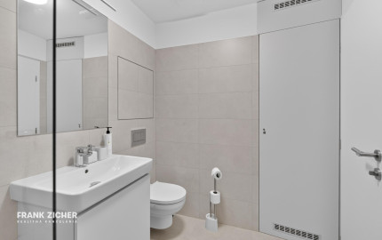 Predávame štýlový 2-izbový apartmán v projekte UNO na Poštovej ulici v centre Bratislavy