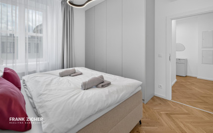 Predávame štýlový 2-izbový apartmán v projekte UNO na Poštovej ulici v centre Bratislavy
