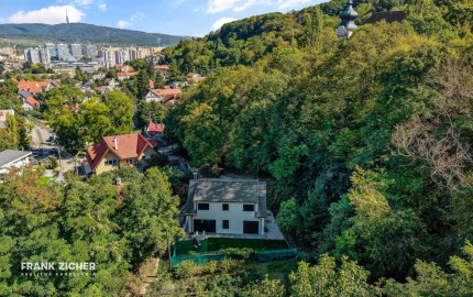 Predávame novostavbu 5.izb rodinného domu v Dúbravke pri lese