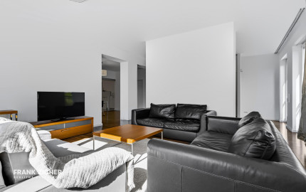 Predávame 3-izbový byt (117 m²)  pri Hviezdoslavovom námestí na Strakovej ulici