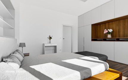 Predávame 3-izbový byt (117 m²)  pri Hviezdoslavovom námestí na Strakovej ulici