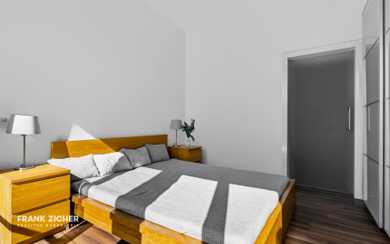 Predávame 3-izbový byt (117 m²)  pri Hviezdoslavovom námestí na Strakovej ulici