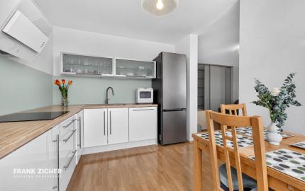 Predávame 3-izbový byt s dvoma balkónmi na 16 poschodí s panoramatickým výhľadom