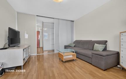 Predávame 3-izbový byt s dvoma balkónmi na 16 poschodí s panoramatickým výhľadom