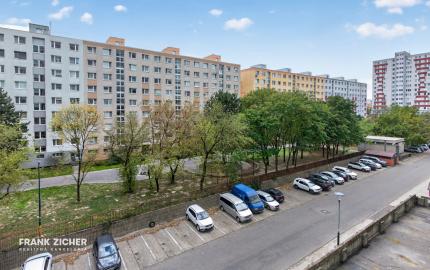 Predávame byt (dvojgarzonku) s dvomi loggiami na Blagoevovej ulici