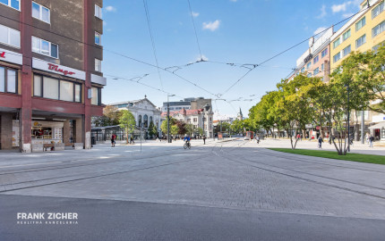 Predávame 3-izbový byt s výhľadom na Bratislavský hrad v ikonickom Manderláku