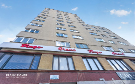 Predávame 3-izbový byt s výhľadom na Bratislavský hrad v ikonickom Manderláku