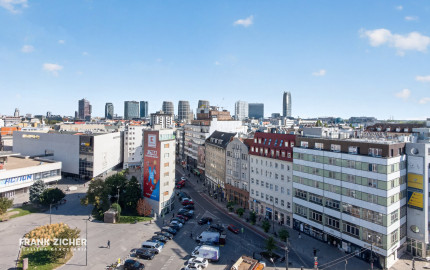 Predávame 3-izbový byt s výhľadom na Bratislavský hrad v ikonickom Manderláku