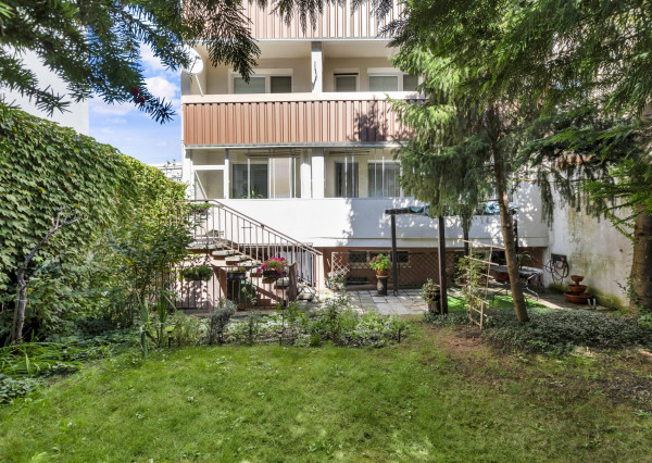 Predalil sme 3-izbový byt s prístupom do záhrady na Klimkovičovej ulici v Dúbravke