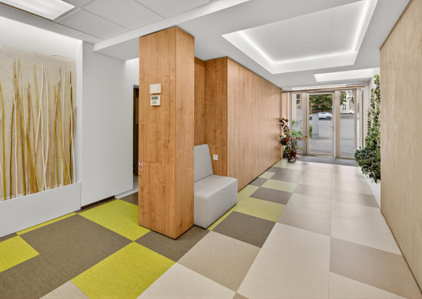 Predávame komerčný objekt – administratívna budova s parkovaním pre 25 áut a investičným potenciálom