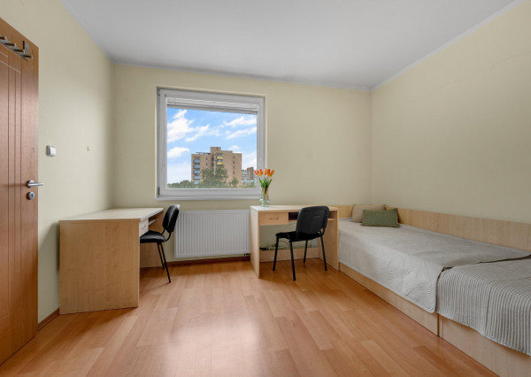 Predávame praktický 3 izbový byt pri kúpalisku Delfín v Ružinove, Miletičová ulica