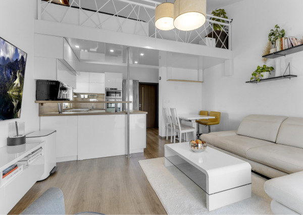 REZERVOVANÉ - Predávame 3.i byt s veľkým balkónom v kvalitnej 9 ročnej nadstavbe so súkromnou záhradou