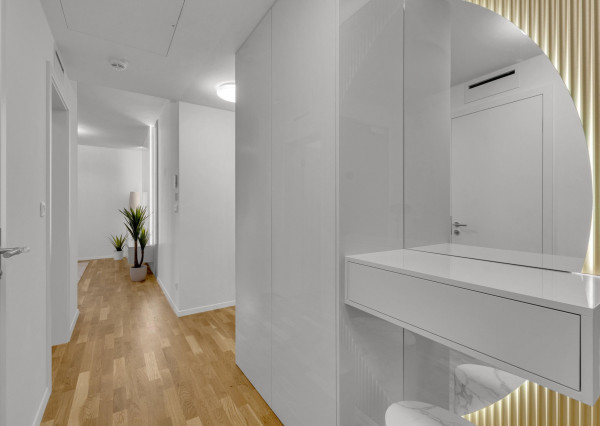 Predávame zariadený 3 izbový apartmán s 2 balkónmi v projekte METROPOLIS