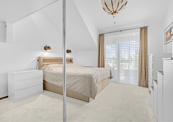 REZERVOVANÉ - Predávame 3.i byt s veľkým balkónom v kvalitnej 9 ročnej nadstavbe so súkromnou záhradou