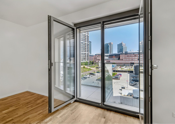 Predávame 3 izbový apartmán s 2 balkónmi v skolaudovanom projekte METROPOLIS v Downtowne, BA.I.