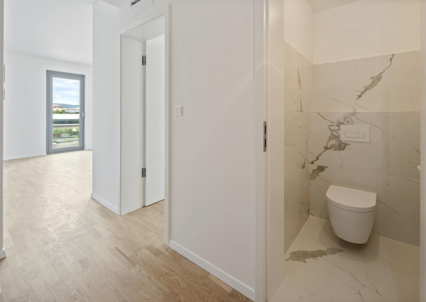 FRANK ZICHER - Predávame 3 izbový apartmán s 2 balkónmi v projekte METROPOLIS, BA.I.