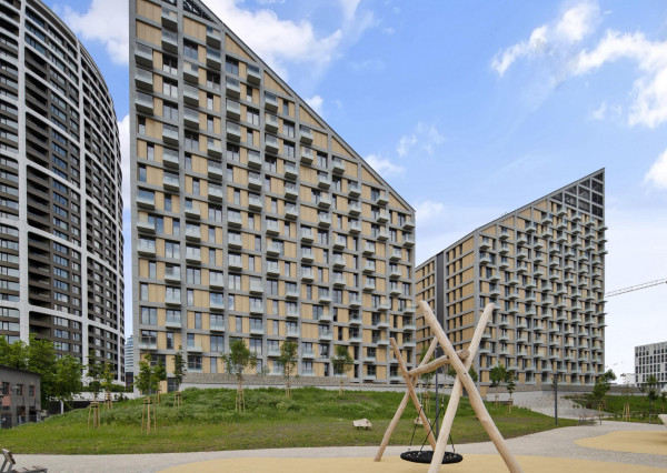 FRANK ZICHER - Predávame 3 izbový apartmán s 2 balkónmi v projekte METROPOLIS, BA.I.