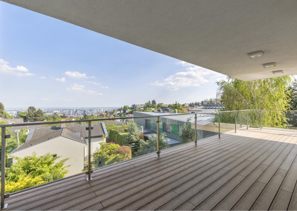 FRANK ZICHER – Predávame rodinnú vilu vo vysokom štandarde na Bratislavskej Kolibe