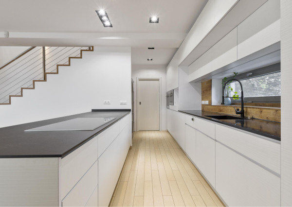 FRANK ZICHER – Predávame rodinnú vilu vo vysokom štandarde na Bratislavskej Kolibe