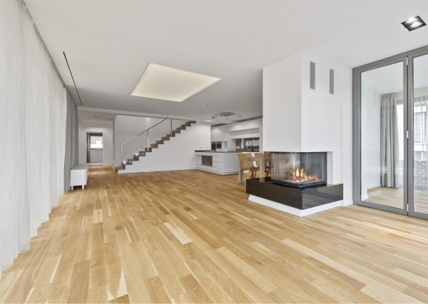 FRANK ZICHER – Predávame rodinnú vilu vo vysokom štandarde na Bratislavskej Kolibe