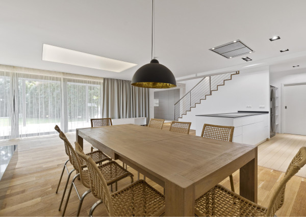 FRANK ZICHER – Predávame rodinnú vilu vo vysokom štandarde na Bratislavskej Kolibe