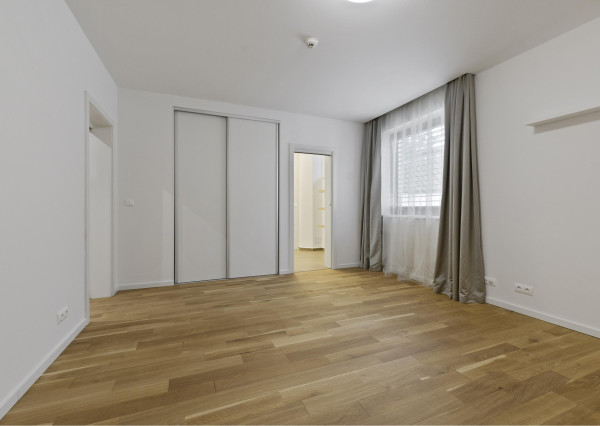 FRANK ZICHER – Predávame rodinnú vilu vo vysokom štandarde na Bratislavskej Kolibe