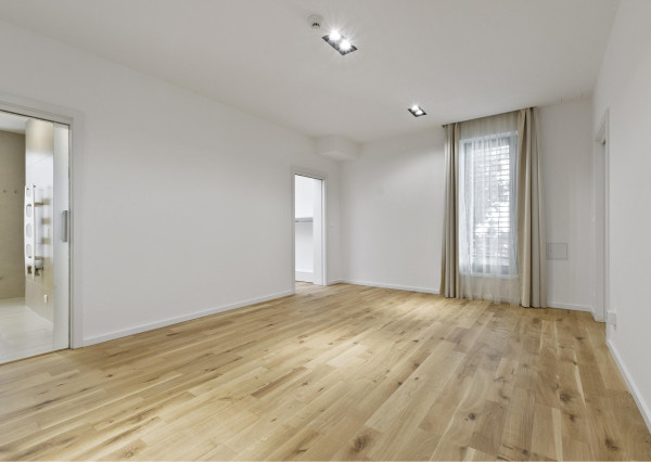 FRANK ZICHER – Predávame rodinnú vilu vo vysokom štandarde na Bratislavskej Kolibe