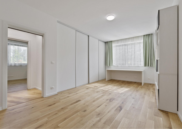 FRANK ZICHER – Predávame rodinnú vilu vo vysokom štandarde na Bratislavskej Kolibe