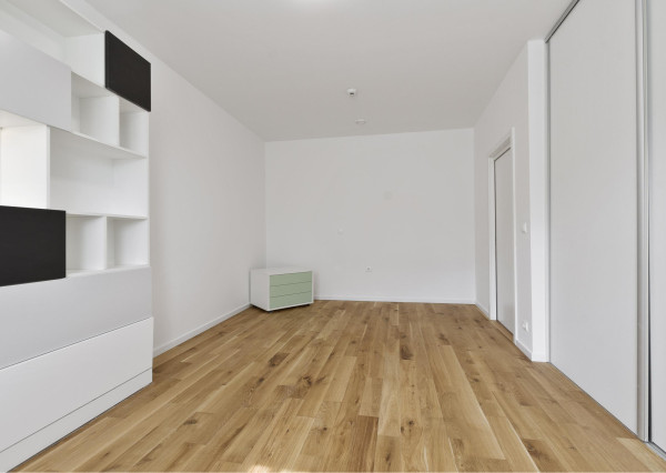 FRANK ZICHER – Predávame rodinnú vilu vo vysokom štandarde na Bratislavskej Kolibe