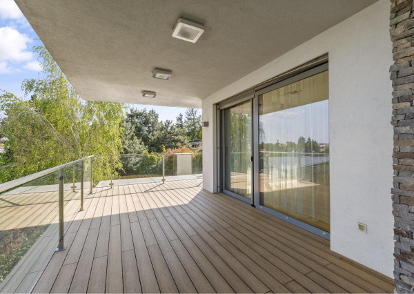 FRANK ZICHER – Predávame rodinnú vilu vo vysokom štandarde na Bratislavskej Kolibe