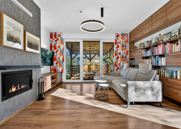 REZERVOVANÉ - Predávame samostatný 4.i rodinný dom s garážou a 4-árovým pozemkom, Bazalková, Malinovo