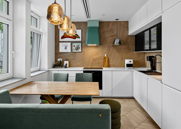 FRANK ZICHER – Predávame 3i byt po kompletnej rekonštruckcii v Starom meste