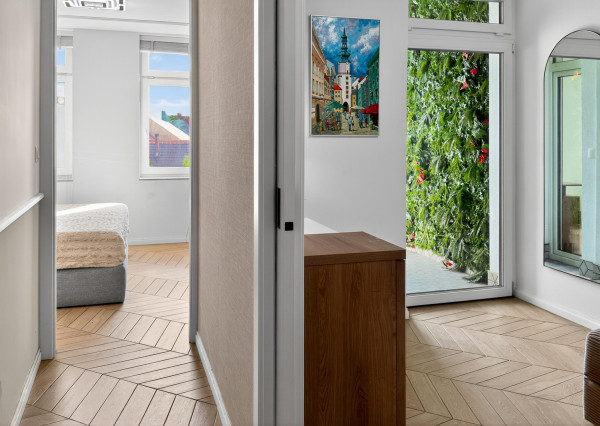 FRANK ZICHER – Predávame 3i byt po kompletnej rekonštruckcii v Starom meste