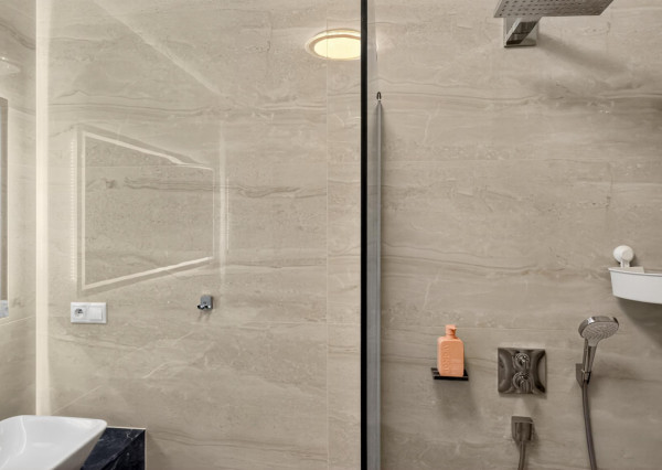 FRANK ZICHER – Prenajímame priestranný 4i byt (157 m2) s terasou v novostavbe na Boženy Nemcovej