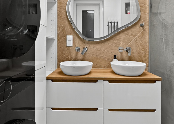 FRANK ZICHER – Predávame 3i byt po kompletnej rekonštruckcii v Starom meste