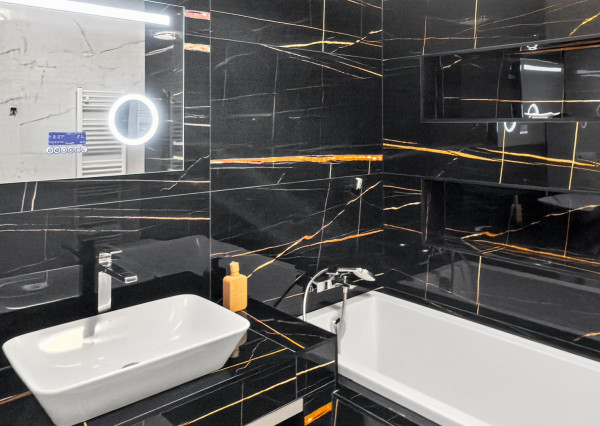 FRANK ZICHER – Prenajímame priestranný 4i byt (157 m2) s terasou v novostavbe na Boženy Nemcovej